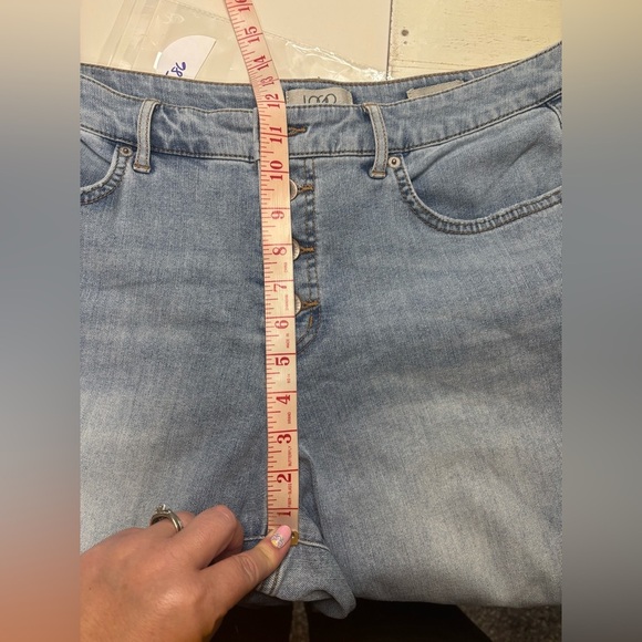 LOGO by Lori Goldstein Wide Leg Crop Jeans Button Fly Light Wash Size 14 High - Picture 4 of 8